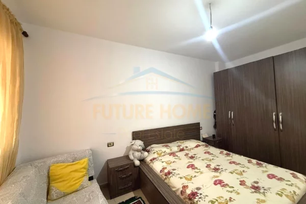 Shtepi me qera Apartament ne Tirane, 2+1, Mobilimi E mobiluar, Pagesa 450  Euro.