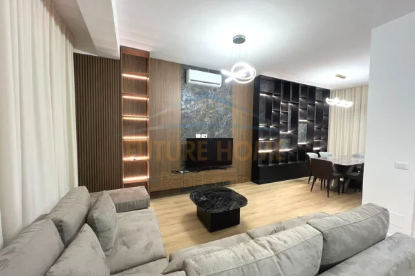 Shtepi me qera Shtepi Private ne Tirane, 2+1, Mobilimi E mobiluar, Pagesa 1,500  Euro.