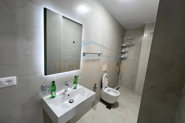 Shtepi me qera Shtepi Private ne Tirane, 2+1, Mobilimi E mobiluar, Pagesa 1,500  Euro.