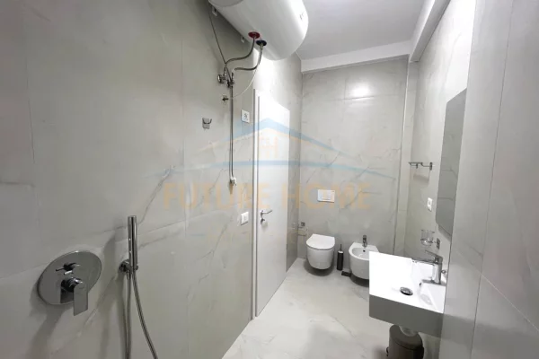 Shtepi me qera Shtepi Private ne Tirane, 2+1, Mobilimi E mobiluar, Pagesa 1,500  Euro.