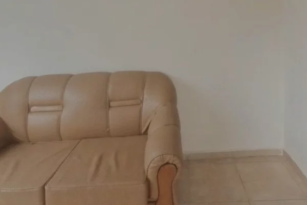 Shtepi me qera 2+1 ne Tirane - 450 Euro