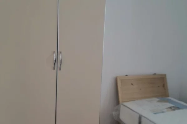 Shtepi me qera 2+1 ne Tirane - 450 Euro