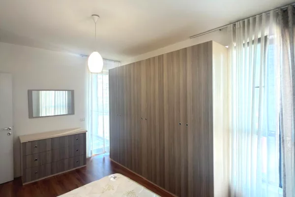 Shtepi me qera Apartament ne Tirane, 2+1, Mobilimi E mobiluar, Pagesa 60,000  Leke.