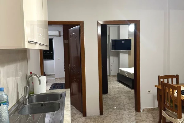 Shtepi me qera Apartament ne Tirane, 2+1, Mobilimi E mobiluar, Pagesa 60,000  Leke.