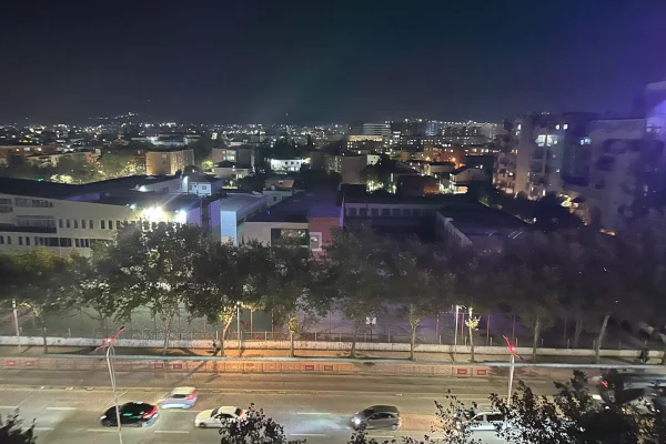 Shtepi me qera 2+1 ne Tirane - 60,000 Leke