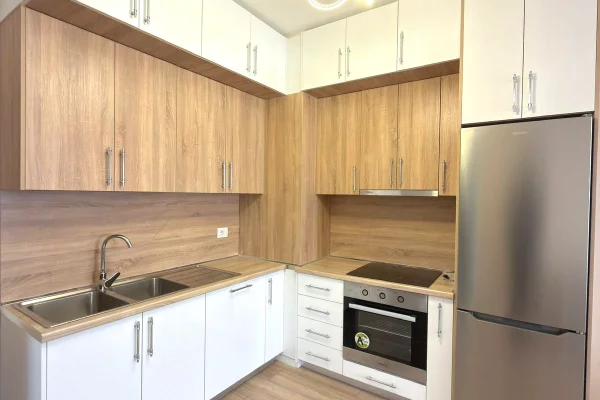 Appartamento in affitto a Tirana 1+1, Arredato