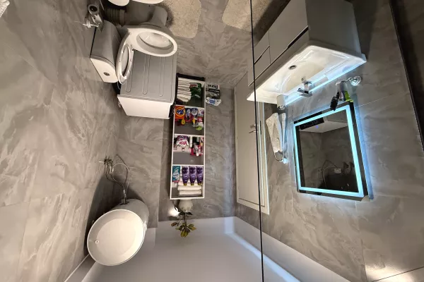 Shtepi ne shitje Apartament ne Tirane, 2+1, Mobilimi E mobiluar, Pagesa 115,000  Euro.