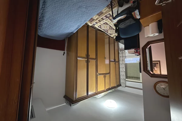 Shtepi ne shitje Apartament ne Tirane, 3+1, Mobilimi E mobiluar, Pagesa 179,000  Euro.