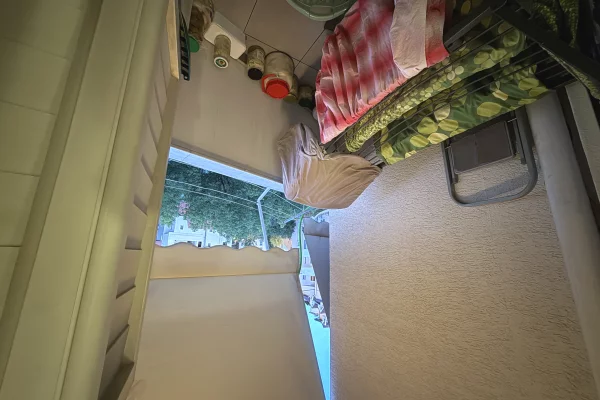 Shtepi ne shitje Apartament ne Tirane, 3+1, Mobilimi E mobiluar, Pagesa 179,000  Euro.