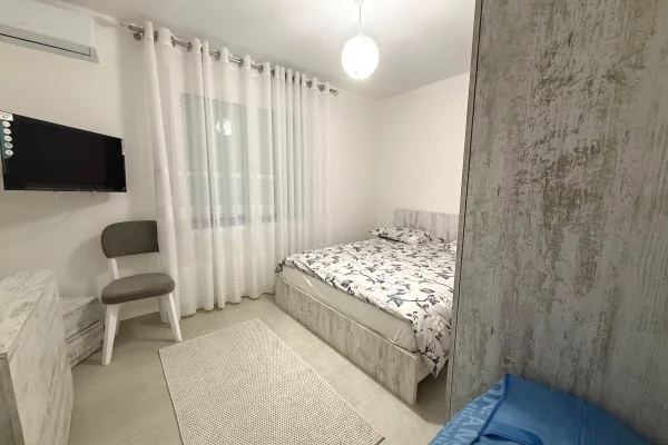 Shtepi me qera 2+1 ne Tirane - 650 Euro