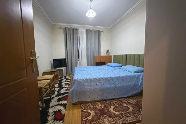 Shtepi me qera Apartament ne Tirane, 2+1, Mobilimi E mobiluar, Pagesa 750  Euro.
