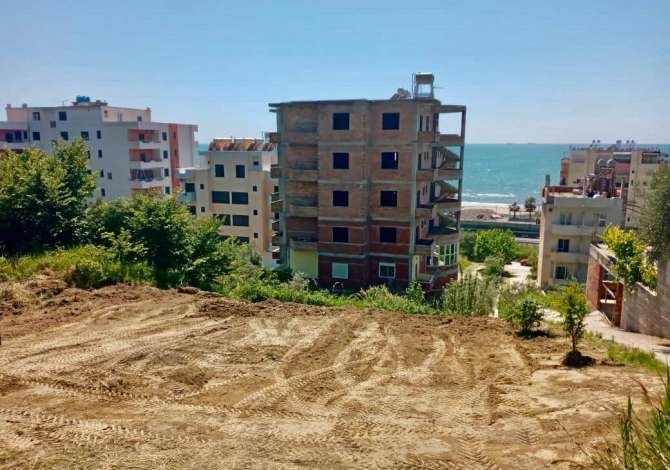 Truall ose Toke  ne Durres - 57,000 Euro
