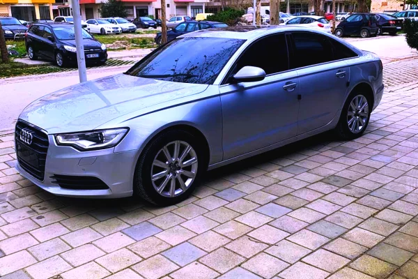 Makina ne shitje ne Vlore - 7,499 Euro