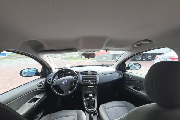 Makina ne shitje ne Lushnje - 2,000 Euro