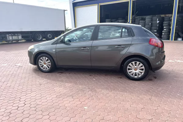 Makina ne shitje ne Lushnje, Fiat, 2007 Diesel,Kambio Manual Pagesa 2,000  Euro.