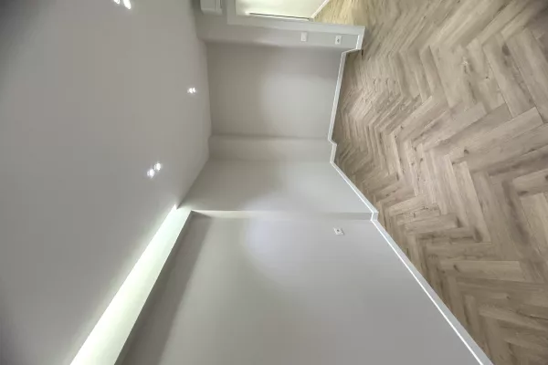 Shtepi me qera 2+1 ne Tirane - 1,250 Euro