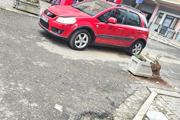 Cars for sale in Tirana, Suzuki, 2008 Diesel,Kambio Manual Payment 4,000  Euro.