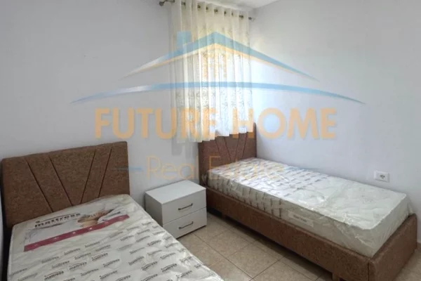 Shtepi me qera 2+1 ne Tirane - 650 Euro