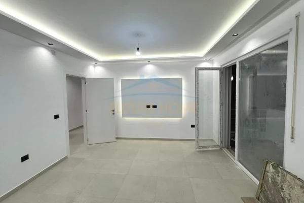 Shtepi ne shitje Apartament ne Tirane, 2+1, Mobilimi Bosh, pa mobiluar, Pagesa 125,000  Euro.