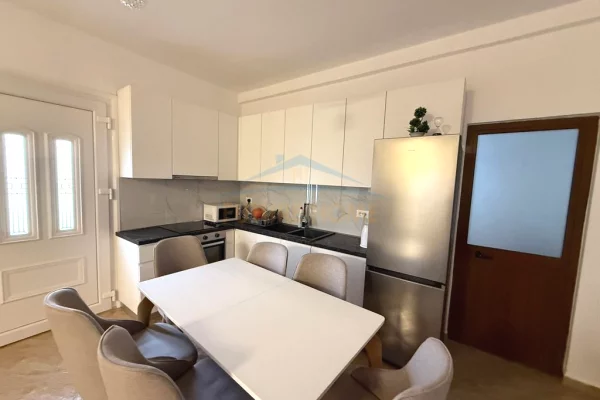 Casa in affitto 2+1 a Tirana - 700 Euro