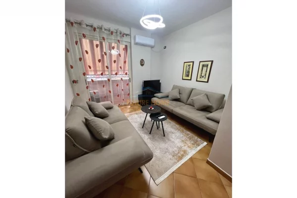 Shtepi me qera 1+1 ne Tirane - 700 Euro