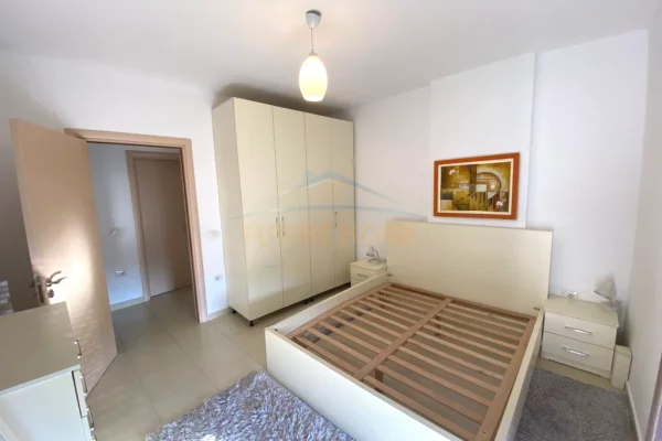 Shtepi me qera 2+1 ne Tirane - 650 Euro