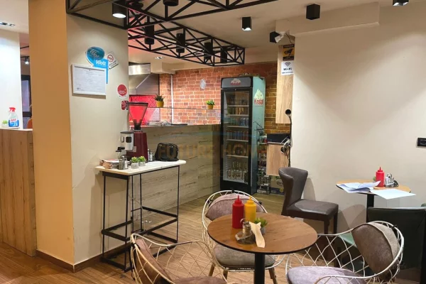 Ambient biznesi ne shitje 2+1 ne Tirane - 15,000 Euro