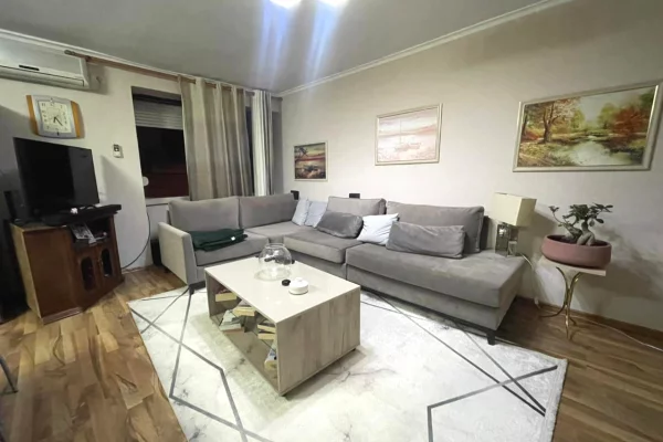 Shtepi me qera 1+1 ne Tirane - 500 Euro