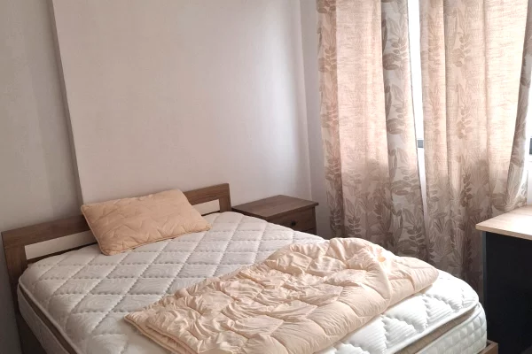 Shtepi me qera 2+1 ne Tirane - 750 Euro