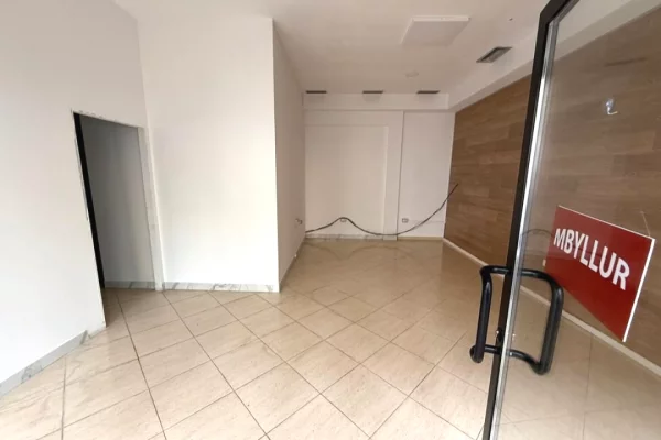 Ambient biznesi me qera 1+1 ne Tirane - 1,000 Euro