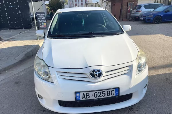 Makina ne shitje ne Tirane - 5,900 Euro