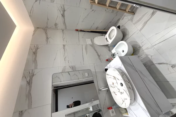 Shtepi me qera Apartament ne Tirane, 2+1, Mobilimi E mobiluar, Pagesa 150,000  Leke.