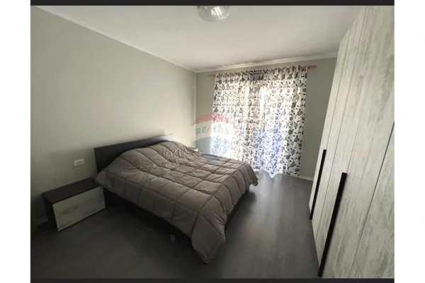 Shtepi me qera Apartament ne Tirane, 1+1, Mobilimi E mobiluar, Pagesa 50,000  Leke.