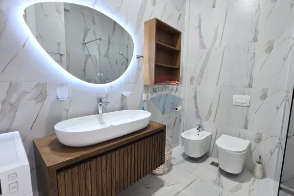 Shtepi me qera 1+1 ne Tirane - 800 Euro