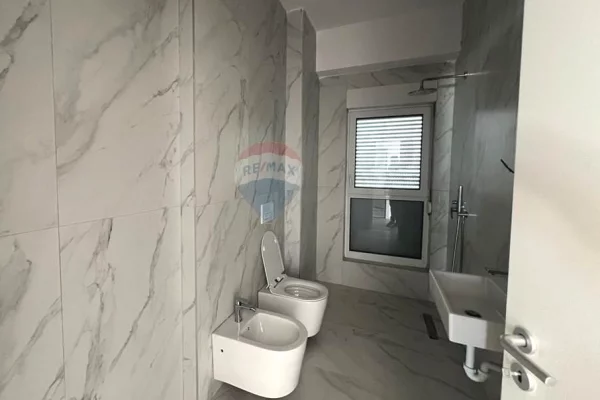 Shtepi me qera 1+1 ne Tirane - 250 Euro