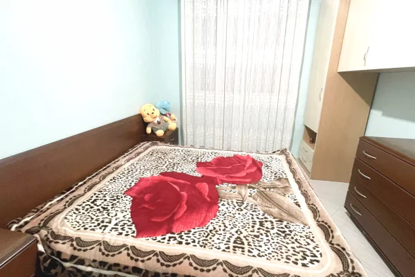 Shtepi me qera 2+1 ne Tirane - 450 Euro