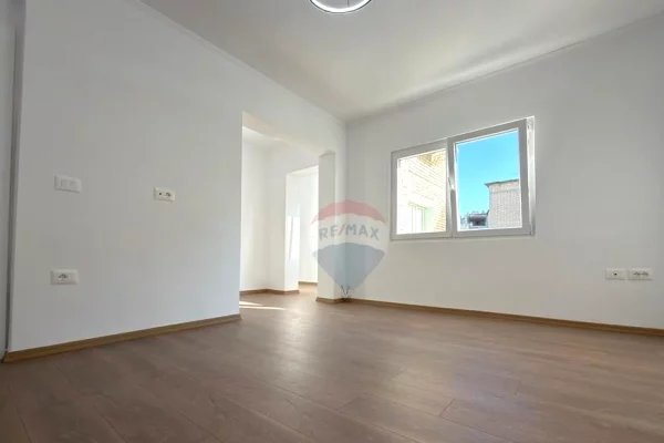 House for Sale 2+1 in Tirana - 145,000 Euro