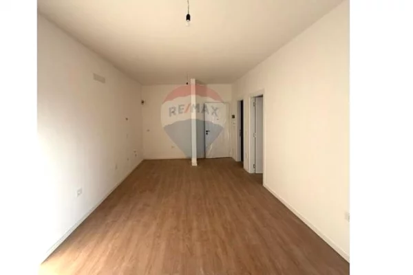 Shtepi ne shitje 1+1 ne Tirane - 86,000 Euro