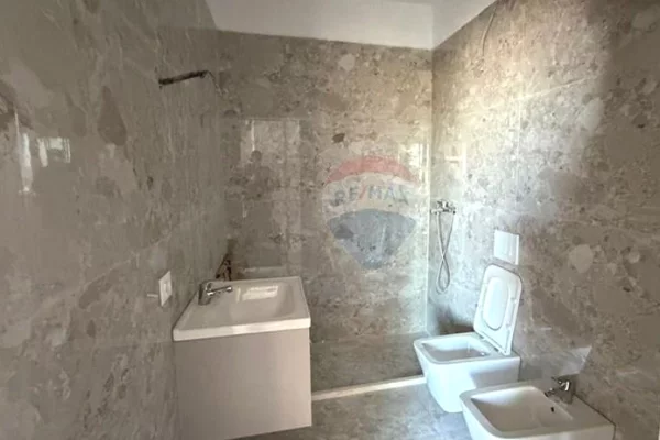 House for Sale 2+1 in Tirana - 129,000 Euro