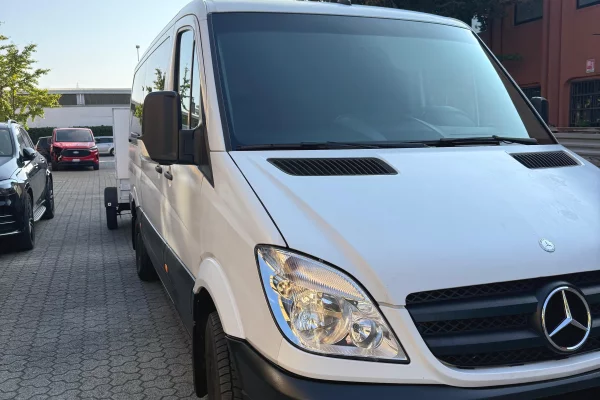 Makina ne shitje ne Durres - 15,000 Euro