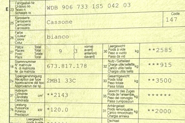Makina ne shitje ne Durres, Mercedes-Benz, 2010 Diesel,Kambio Manual Pagesa 15,000  Euro.