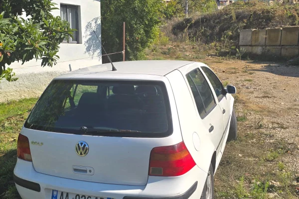 Cars for sale in Tirana - 1,000 Euro