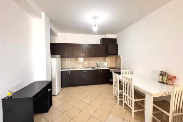 Casa in affitto 2+1 a Tirana - 450 Euro