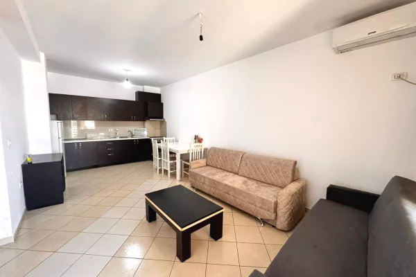 Casa in affitto 2+1 a Tirana - 450 Euro