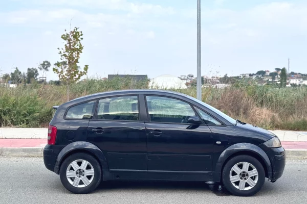 Makina ne shitje ne Durres, Audi, 2003 Benzine,Kambio Manual Pagesa 1,500  Euro.