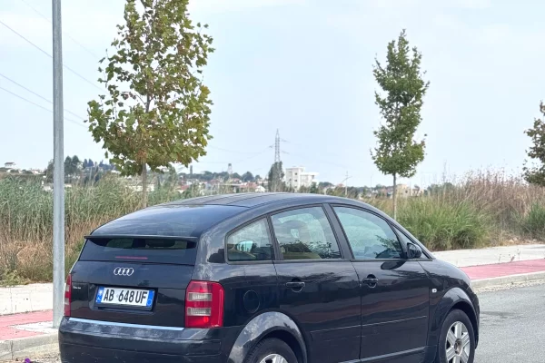 Makina ne shitje ne Durres - 1,500 Euro