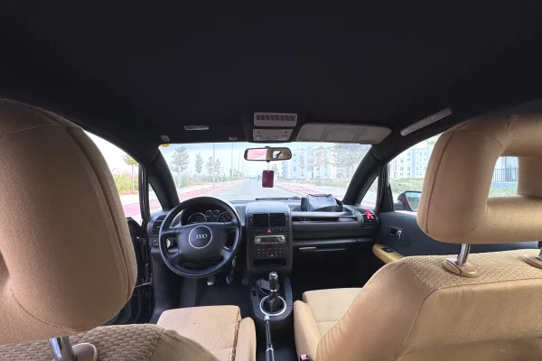 Makina ne shitje ne Durres, Audi, 2003 Benzine,Kambio Manual Pagesa 1,500  Euro.