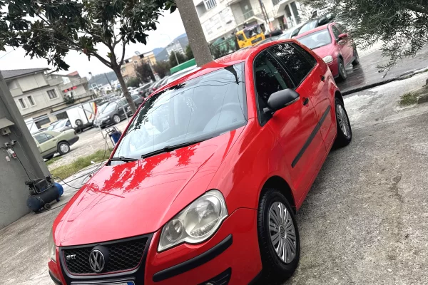 Makina ne shitje ne Elbasan - 3,000 Euro