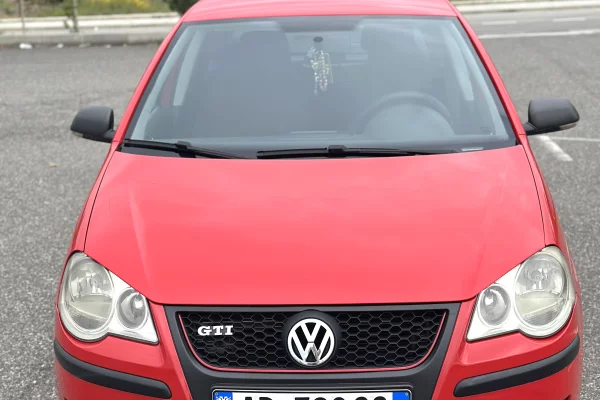 Makina ne shitje ne Elbasan - 3,000 Euro