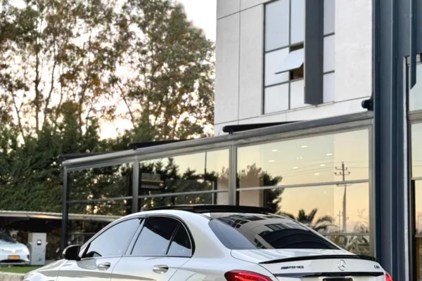 Makina ne shitje ne Durres - 17,500 Euro